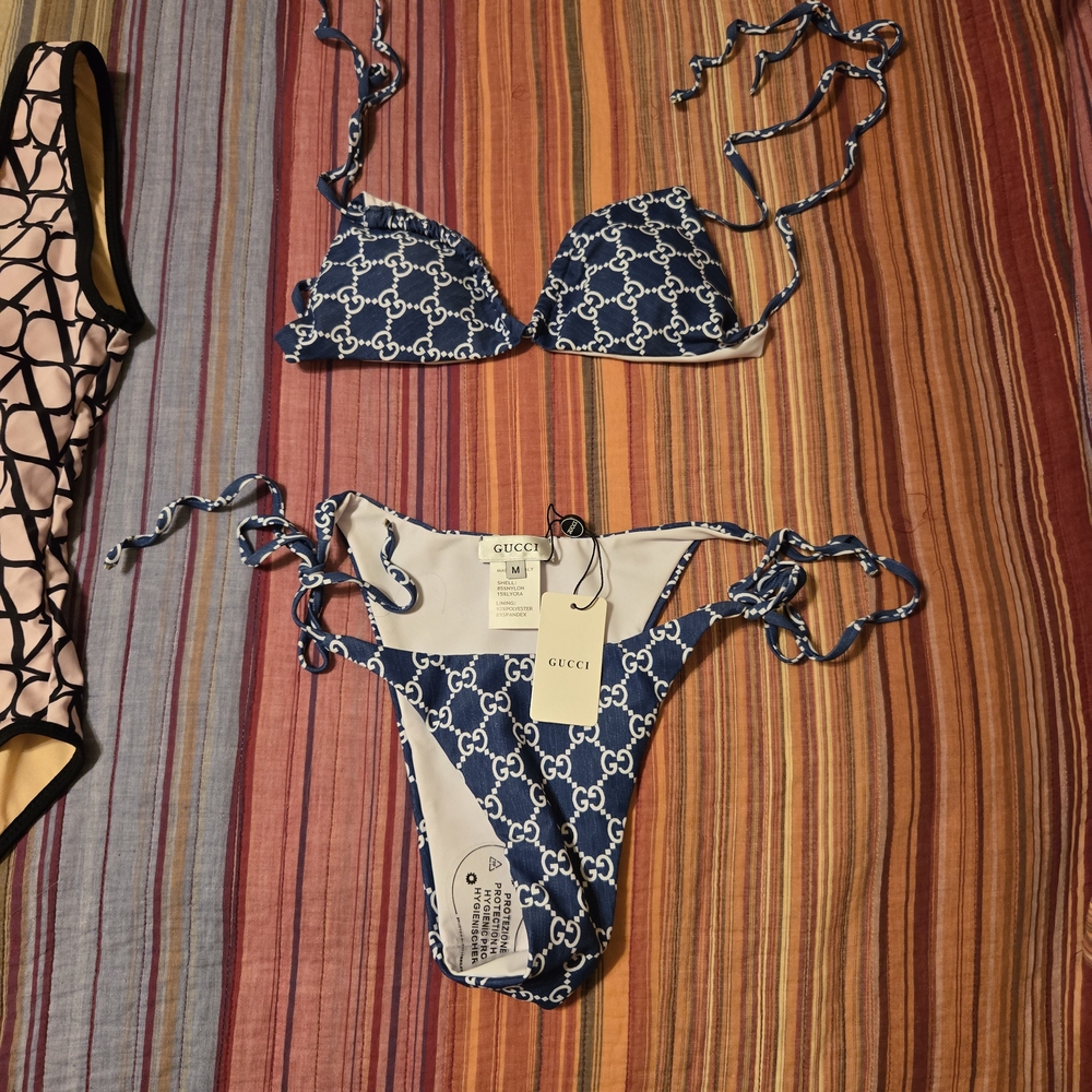 ❌❌SOLD❌❌ Elsewhere❌❌Gucci Navy Bikini with White Logo